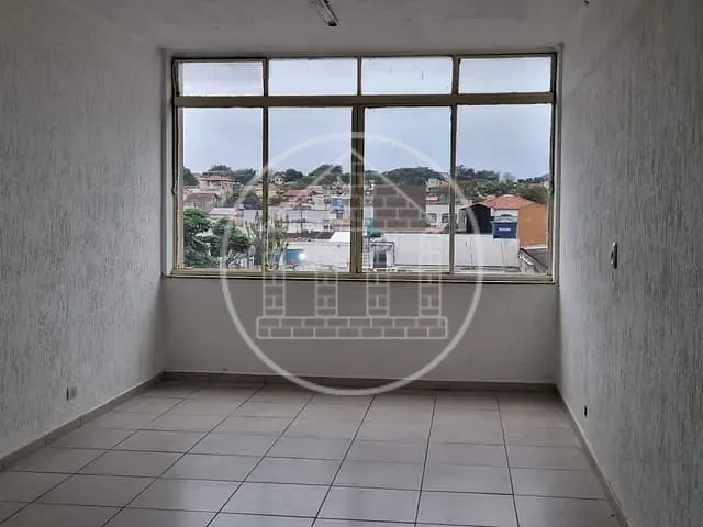 Sala com 30m², para alugar, no bairro Cidade Dutra em São Paulo