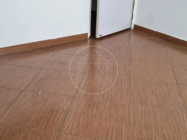 Sala com 30m², para alugar, no bairro Cidade Dutra em São Paulo