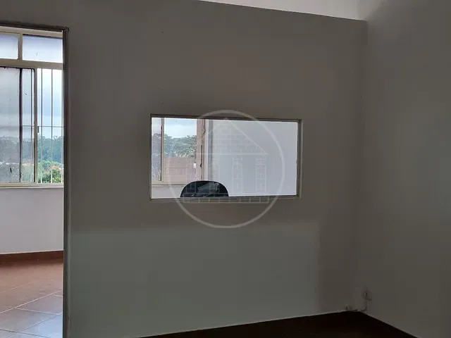 Sala com 30m², para alugar, no bairro Cidade Dutra em São Paulo