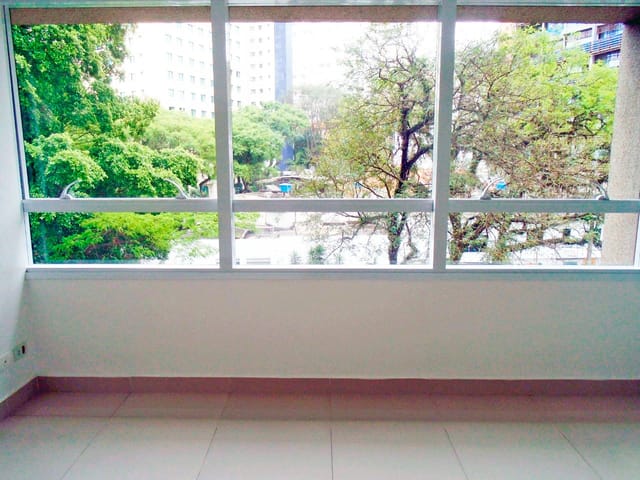 Sala com 33m², à venda ou para alugar, no bairro Bela Vista em São Paulo
