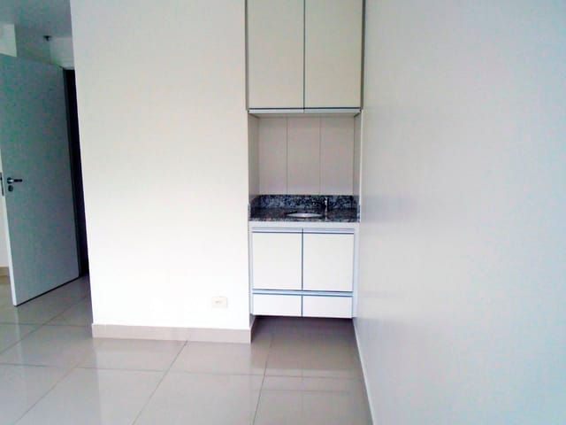 Sala com 33m², à venda ou para alugar, no bairro Bela Vista em São Paulo
