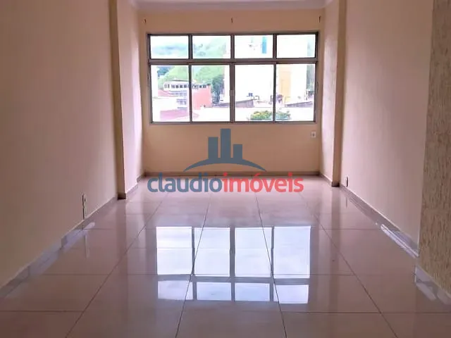 Sala à venda ou para alugar, no bairro Centro em Barra Mansa