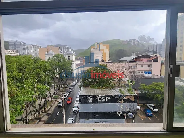Sala à venda ou para alugar, no bairro Centro em Barra Mansa