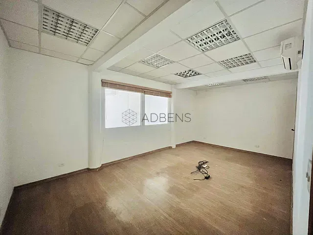 Sala à venda ou para alugar, no bairro Centro em São Paulo