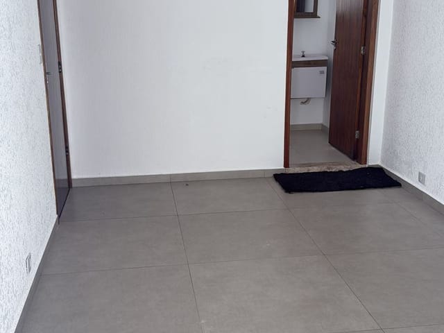 Sala com 30m², para alugar, no bairro Ipiranga em São Paulo