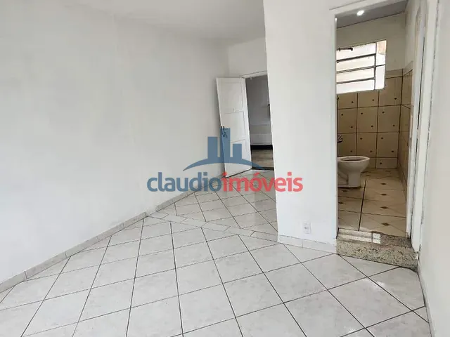 Sala à venda ou para alugar, no bairro Centro em Barra Mansa