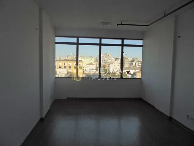 Sala à venda, no bairro São Geraldo em Porto Alegre