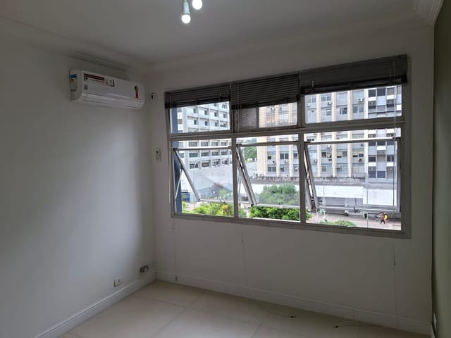 Sala com 23m², para alugar, no bairro Jardim Paulistano em São Paulo