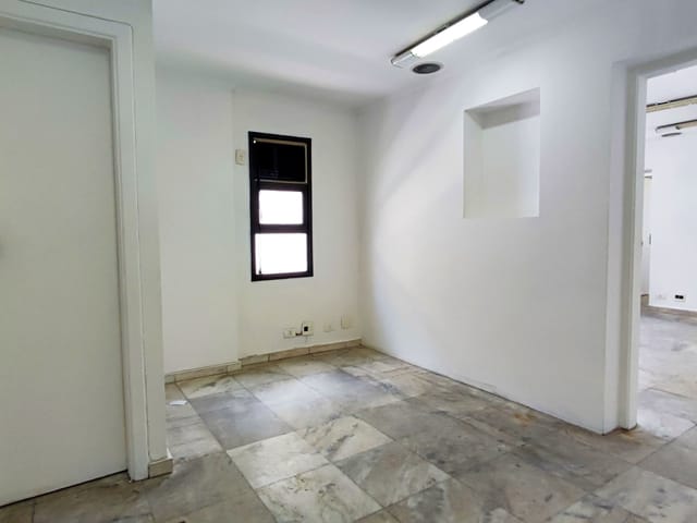 Foto do Sala - conjunto  para locação, 33 m²  Itaim Bibi, São Paulo, SP                                  ......                    ..... | Adbens Negócios Imobiliários Ltda