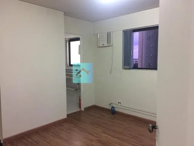Sala à venda ou para alugar, no bairro Jardim Satélite em São José dos Campos