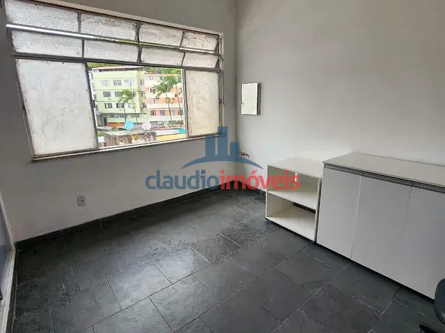 Sala à venda ou para alugar, no bairro Centro em Barra Mansa