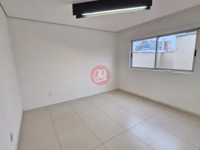 Sala para alugar, no bairro Rio Branco em Porto Alegre