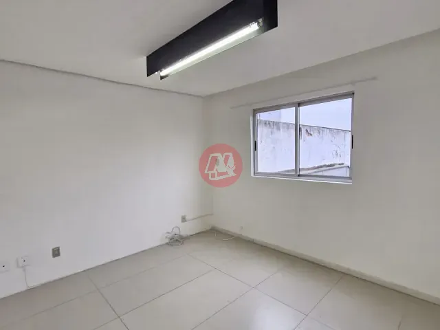 Sala para alugar, no bairro Rio Branco em Porto Alegre