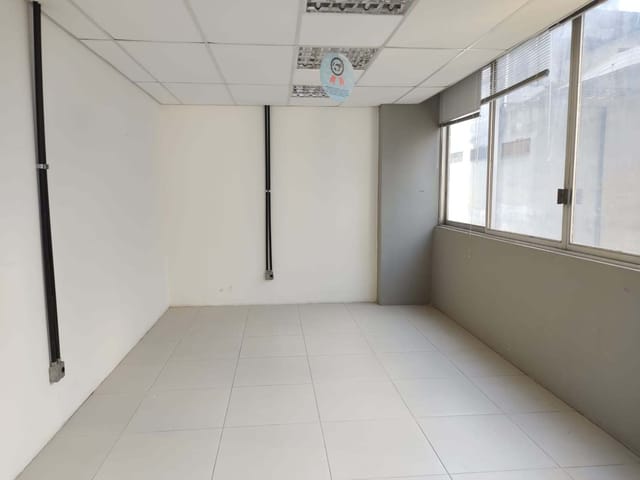 Sala com 121m², para alugar, no bairro República em São Paulo