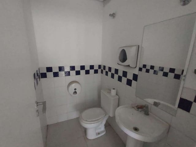 Sala com 101m², para alugar, no bairro República em São Paulo