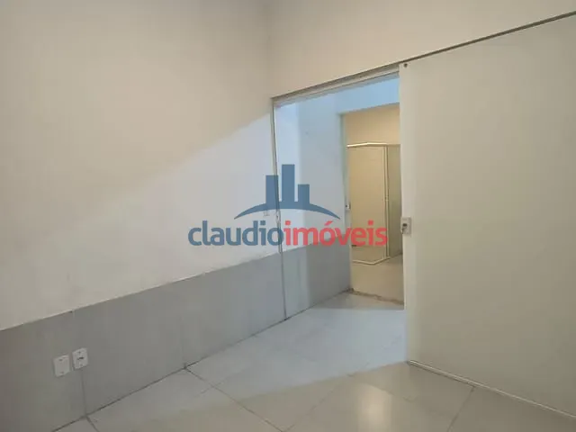 Sala 1 quarto e 1 banheiro, para alugar, no bairro Centro em Barra Mansa