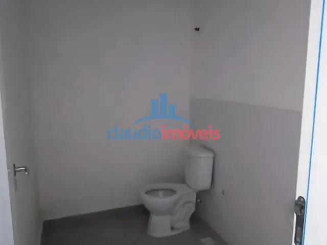 Sala para alugar, no bairro Ano Bom em Barra Mansa