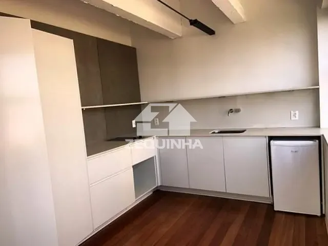 Sala com 201m², à venda, no bairro Pinheiros em Sao Paulo