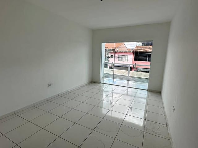 Foto do Sala - Espaço Comercial com Varanda no Presidente Dutra – 24 m² para Seu Escritório ou Atendimento! | Imobiliária Compare