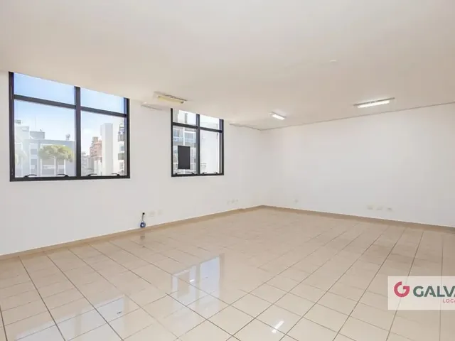 Sala para alugar, no bairro Ahú em Curitiba