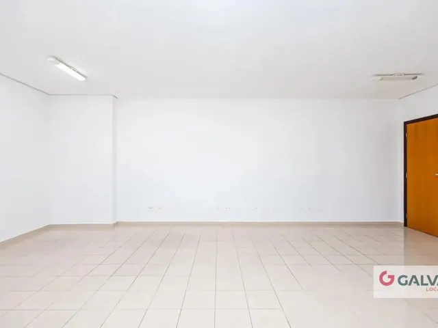Sala para alugar, no bairro Ahú em Curitiba