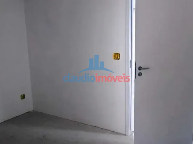 Sala para alugar, no bairro Ano Bom em Barra Mansa