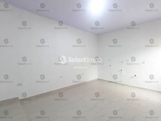 Sala com 32m², para alugar, no bairro Jardim Zaira em Mauá