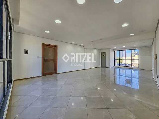 Sala à venda, no bairro Centro em Novo Hamburgo