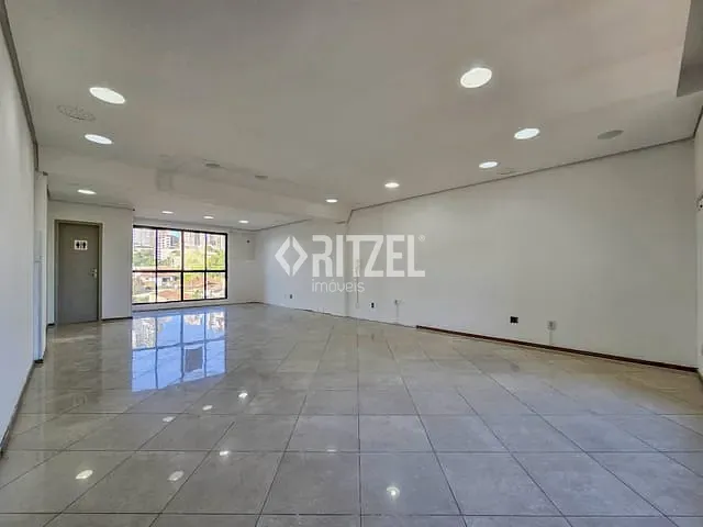 Sala à venda, no bairro Centro em Novo Hamburgo