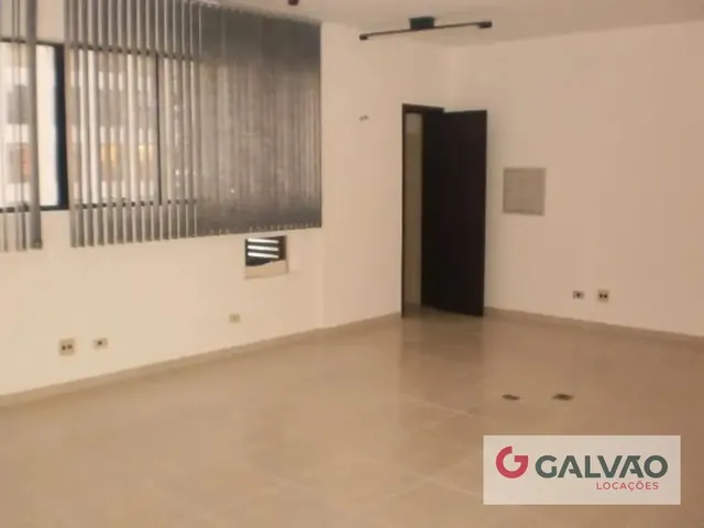 Sala para alugar, no bairro Centro em Curitiba