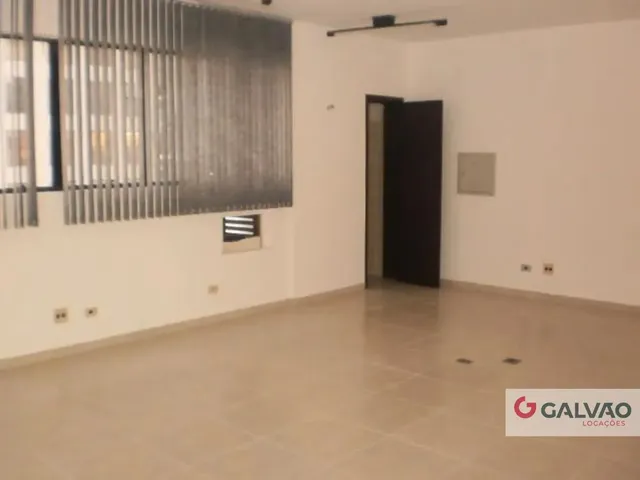 Sala para alugar, no bairro Centro em Curitiba