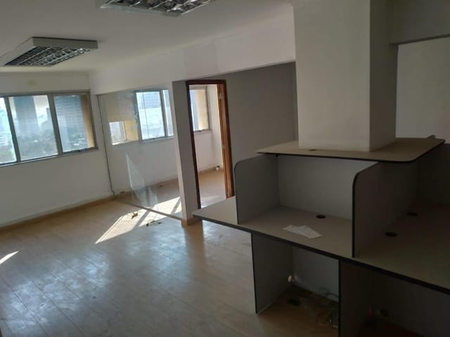 Sala à venda, no bairro Vila Mariana em São Paulo