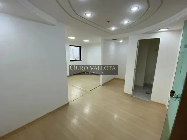 Sala com 160m², para alugar, no bairro Cidade Mãe do Céu em São Paulo