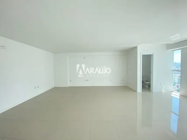 Loja com 68m², para alugar, no bairro Centro em Itajaí