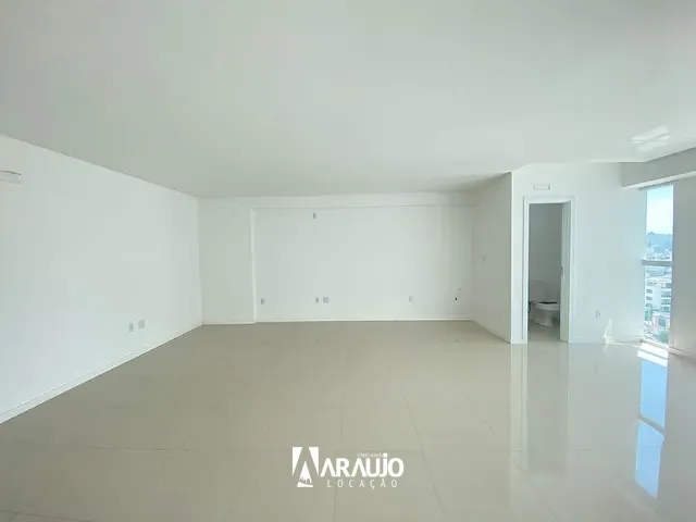 Loja com 68m², para alugar, no bairro Centro em Itajaí