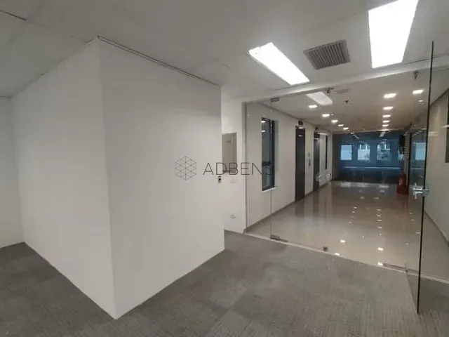 Sala para alugar, no bairro Pinheiros em São Paulo