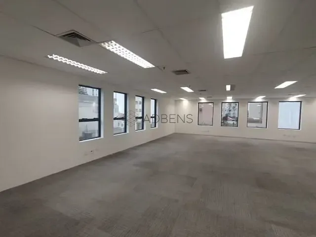Sala para alugar, no bairro Pinheiros em São Paulo