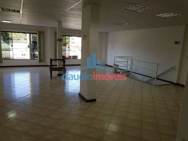 Sala para alugar, no bairro Centro em Barra Mansa
