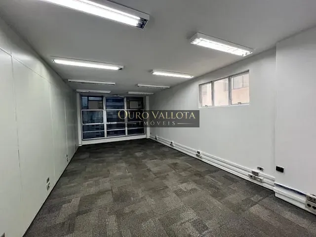 Sala com 345m², à venda, no bairro Bela Vista em São Paulo