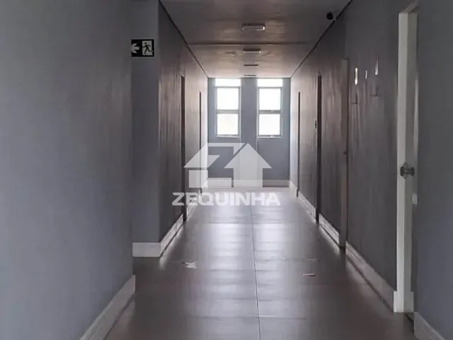 Sala com 10m², para alugar, no bairro Piratininga em Osasco