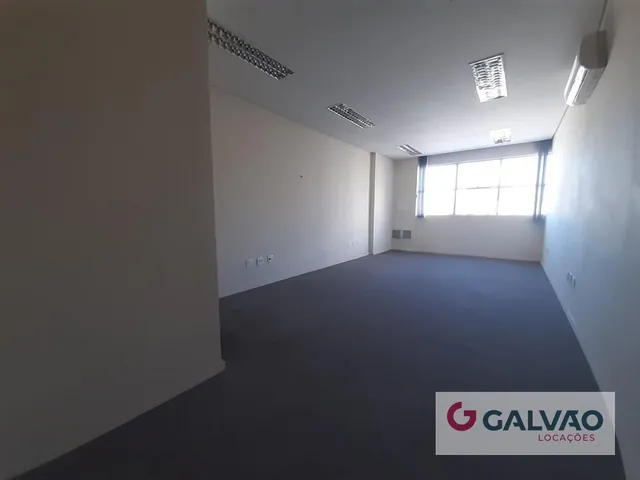 Sala para alugar, no bairro Centro em Curitiba