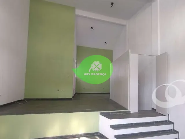 Sala à venda ou para alugar, no bairro Cajuru do Sul em Sorocaba