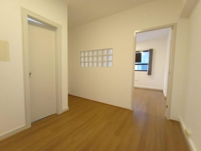 Sala para alugar, no bairro Batel em Curitiba