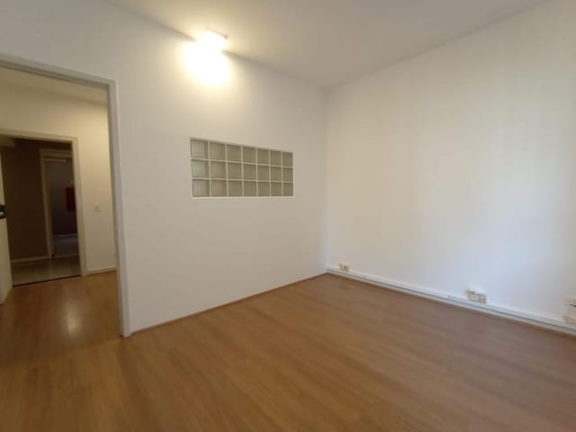 Sala para alugar, no bairro Batel em Curitiba