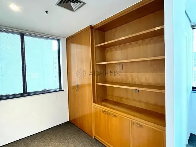 Sala para alugar, no bairro Itaim Bibi em São Paulo
