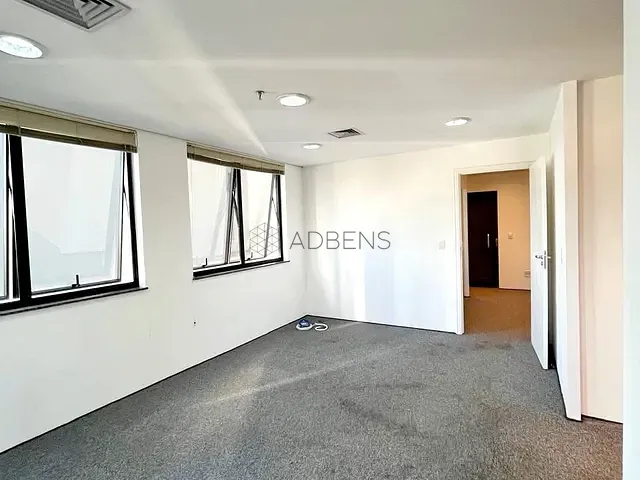 Sala para alugar, no bairro Itaim Bibi em São Paulo