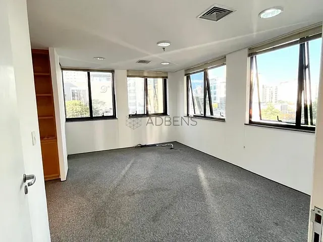 Sala para alugar, no bairro Itaim Bibi em São Paulo