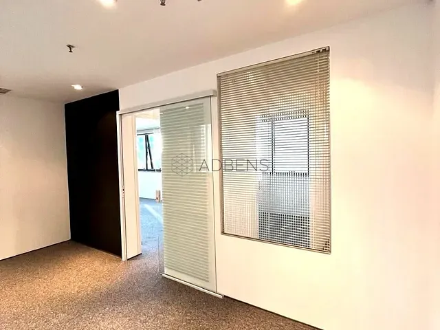 Sala para alugar, no bairro Itaim Bibi em São Paulo