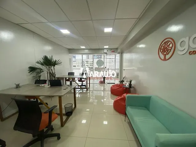 Sala para alugar, no bairro Centro em Itajaí
