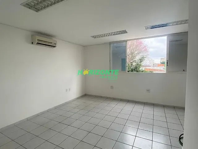 Sala com 95m², para alugar, no bairro Centro em São José dos Campos